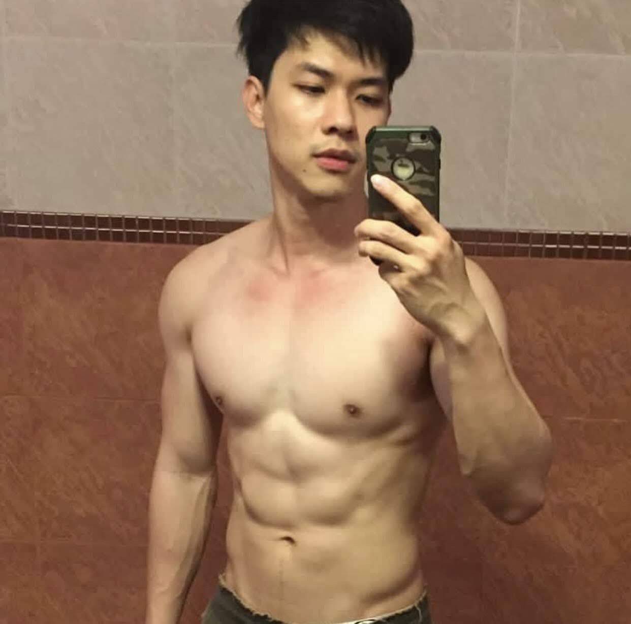 ปากอ้าต้นขาขยับ ☆2
