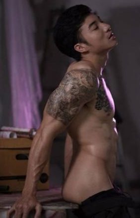 ปากอ้าต้นขาขยับ ☆3