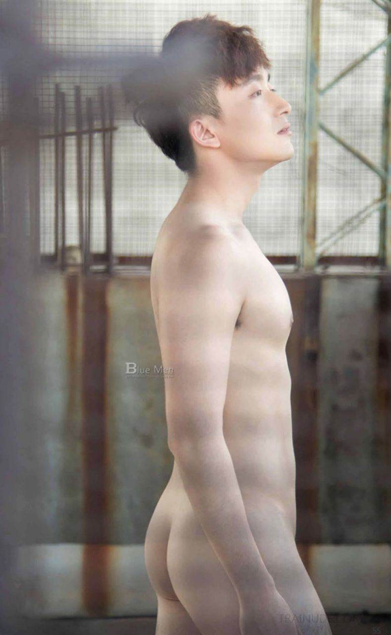 หนุ่มหล่อขึ้นปก 898.3