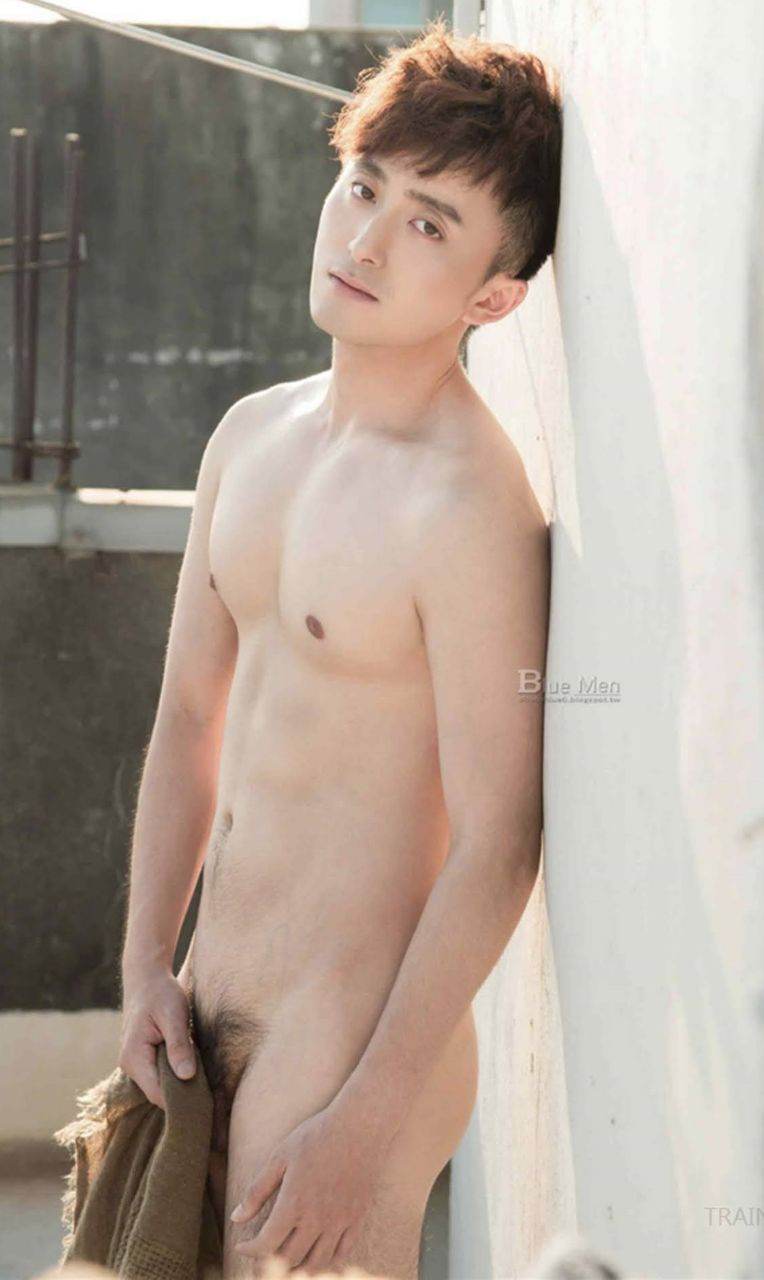 หนุ่มหล่อขึ้นปก 898.3