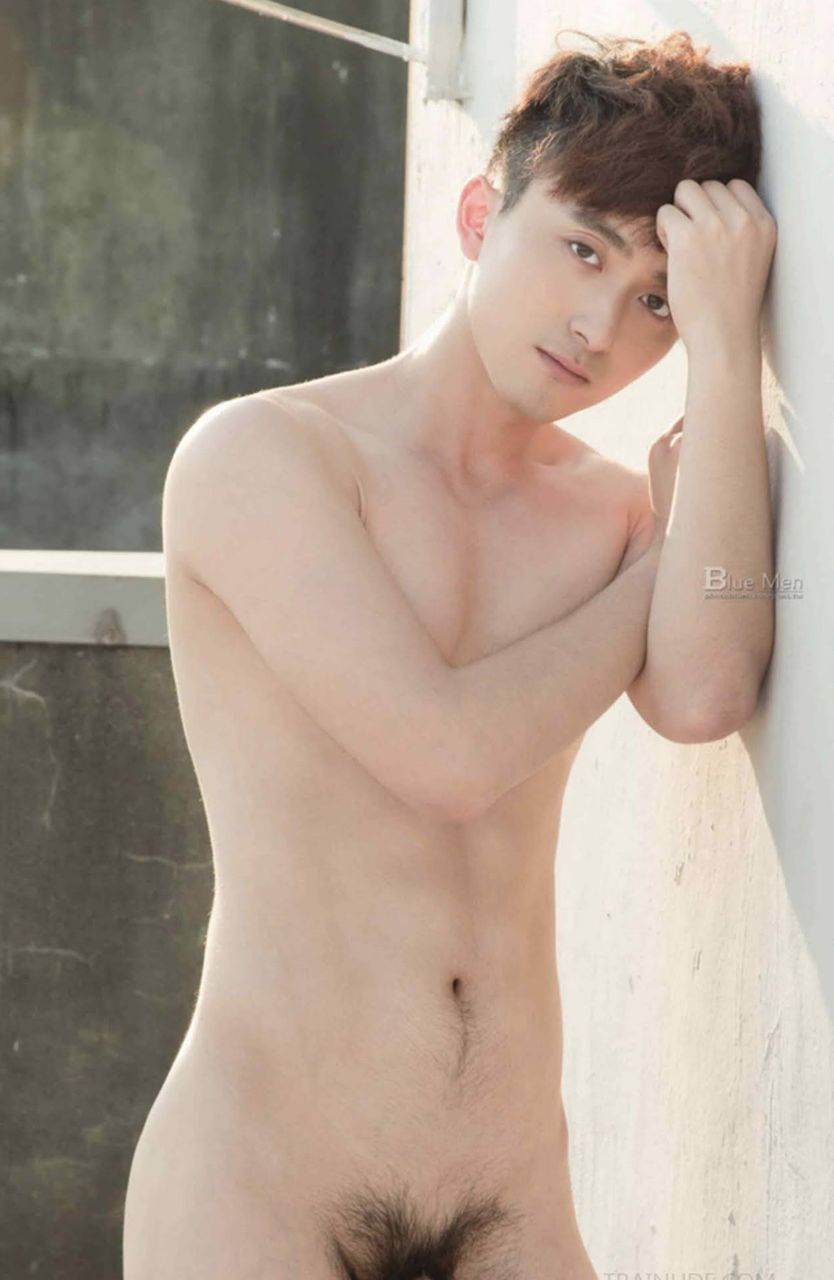 หนุ่มหล่อขึ้นปก 898.4