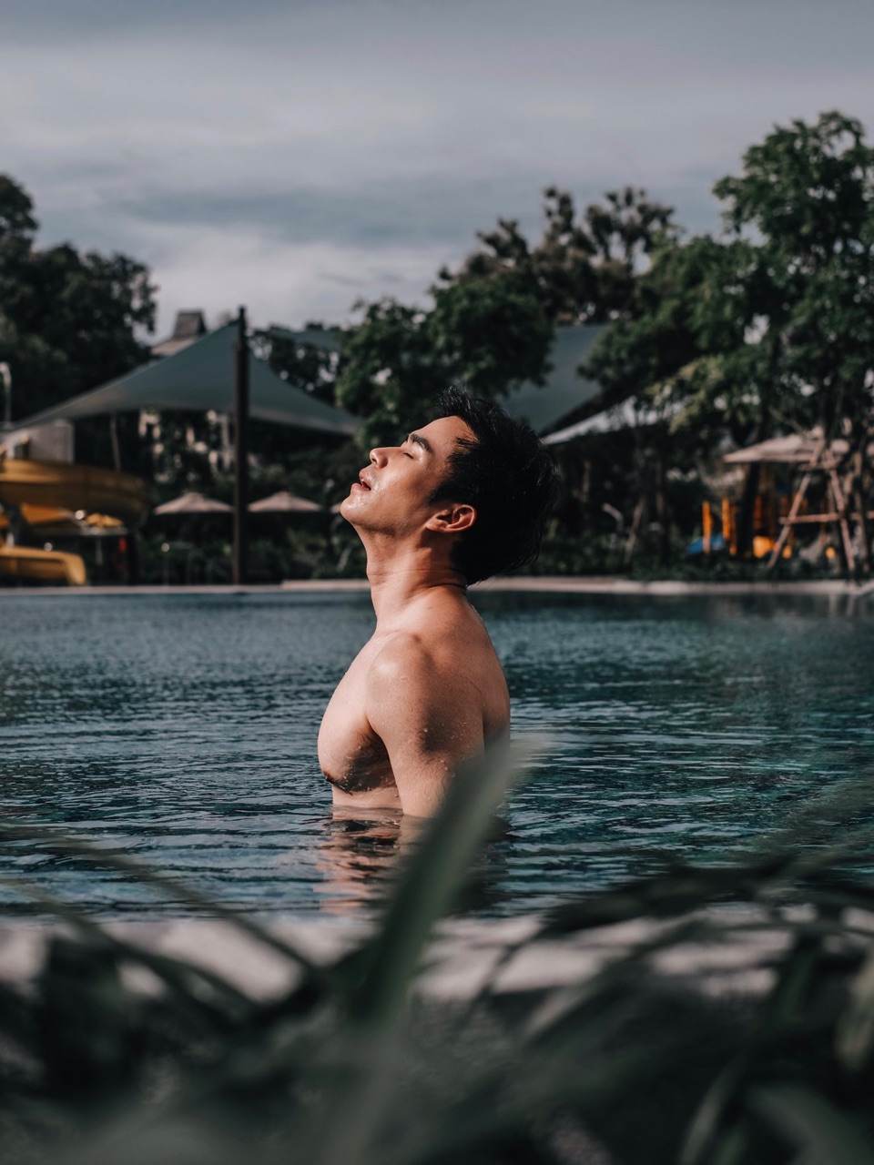 ถอดโชว์เรือนร่าง 2689