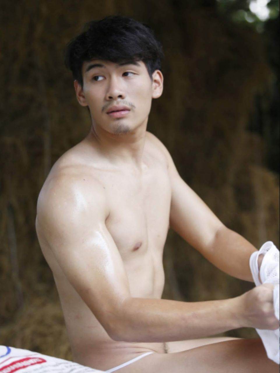 หล่อเปลือยร้อนแรง.อั๊พแร๊งก์Aให้เป็นแร๊งก์S.
