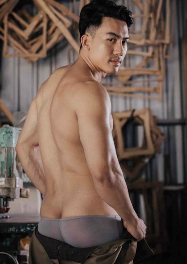 เฟิร์สท.สไตร๊ค์