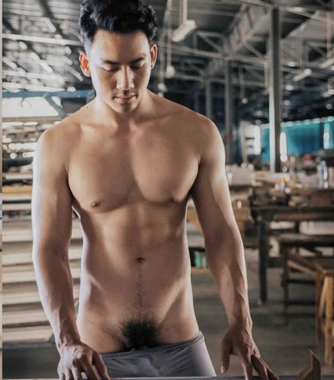 เฟิร์สท.สไตร๊ค์