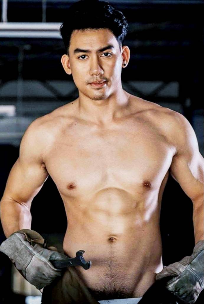 เฟิร์สท.สไตร๊ค์