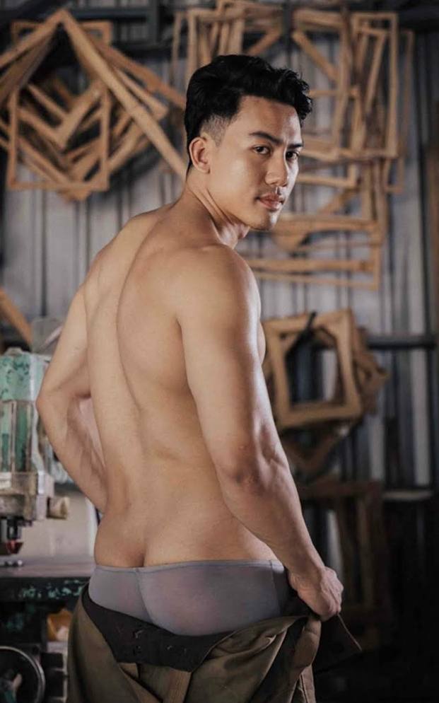 เฟิร์สท.สไตร๊ค์