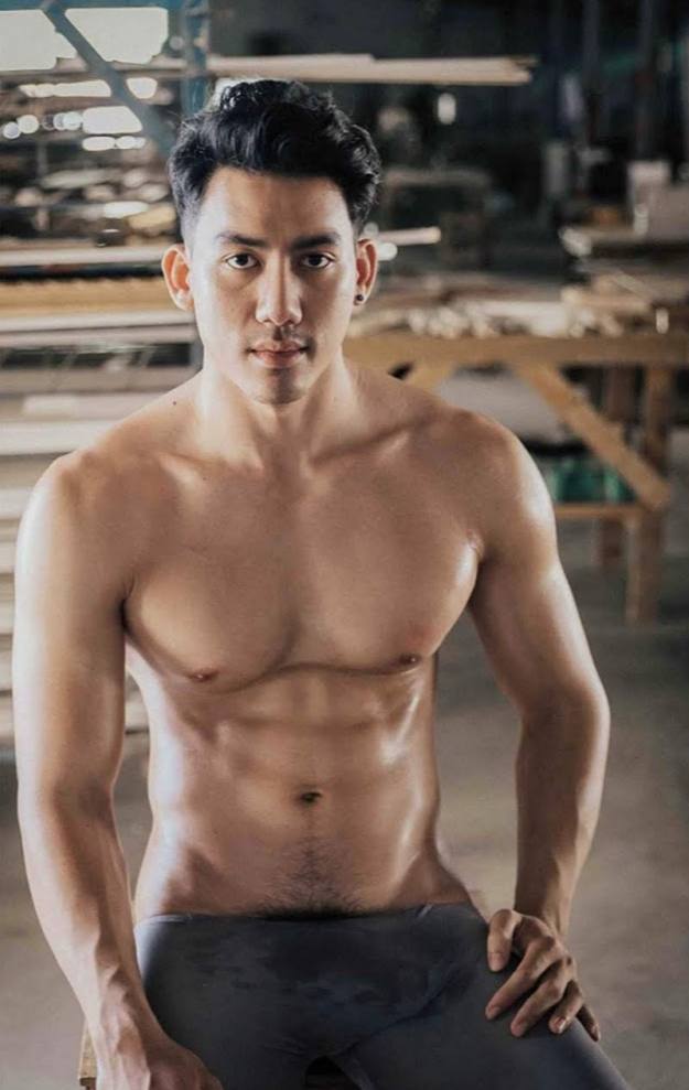 เฟิร์สท.สไตร๊ค์