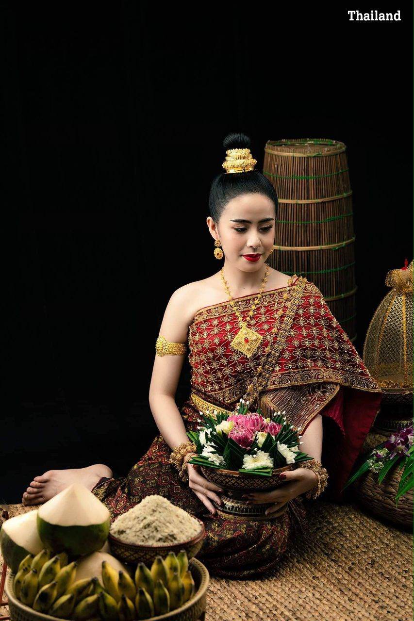 THAILAND 🇹🇭 | Thai traditional costume in Ayutthaya kingdom.