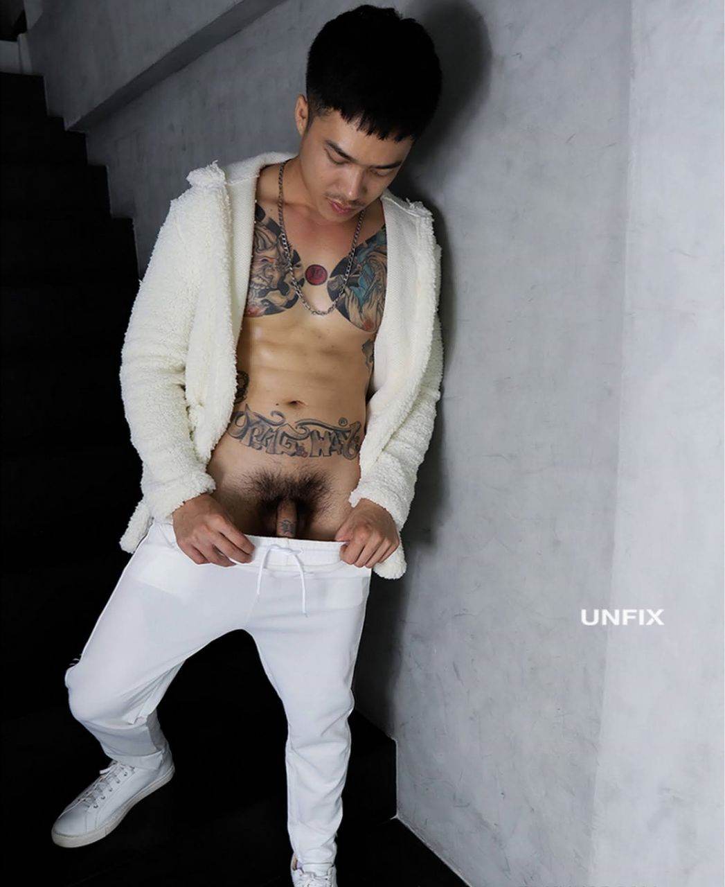 หนุ่มหล่อขึ้นปก 909.2