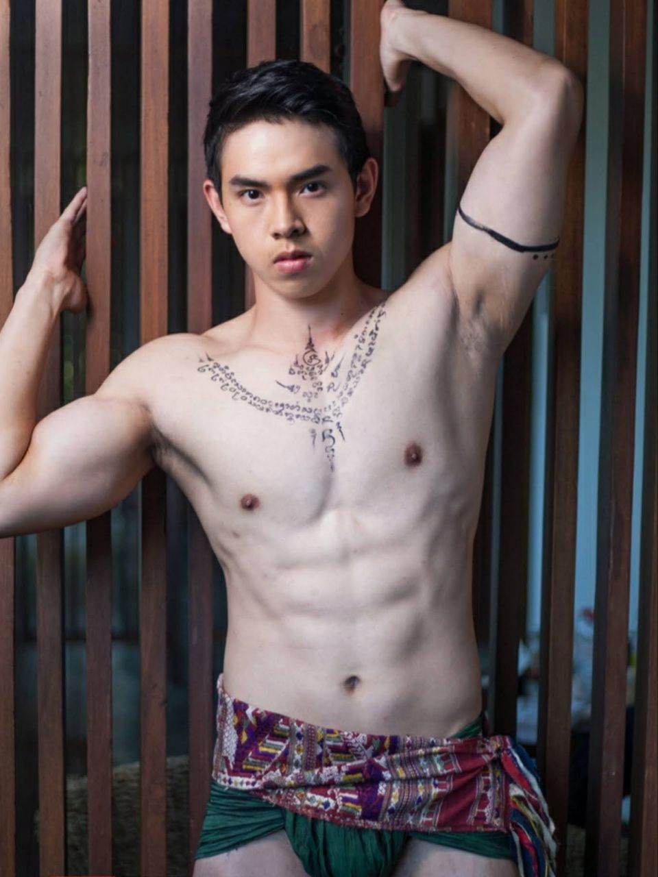 NOW COMING... ☆หนุ่มHOTช็อตเต็ม