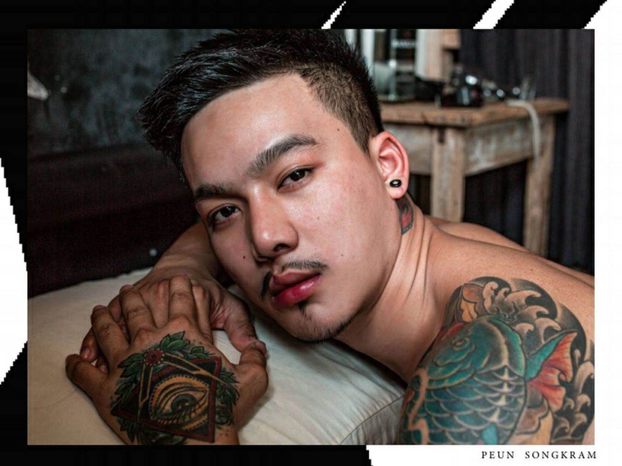 คงรู้นะว่าเมื่อคืนนี้..คนที่เมาแบบไร้สติจะมีอะไรเกิดขึ้น..ยังทำมึนอยู่