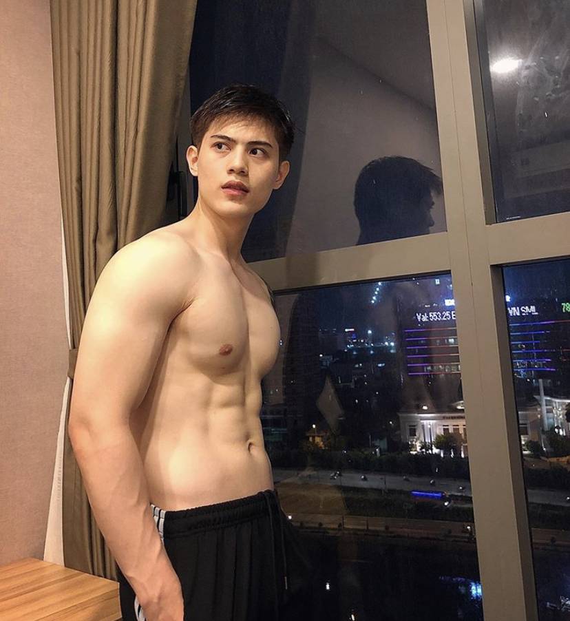 ชายหล่อ หุ่นแซ่บ 4