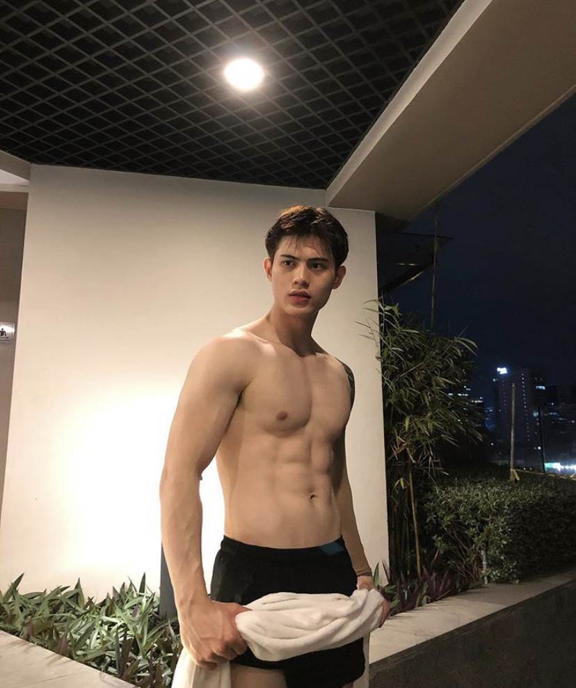 ชายหล่อ หุ่นแซ่บ 4