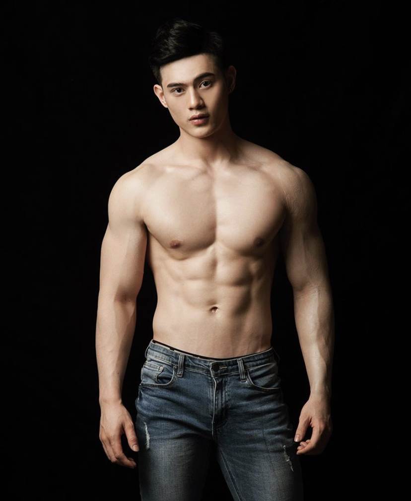 ชายหล่อ หุ่นแซ่บ 4