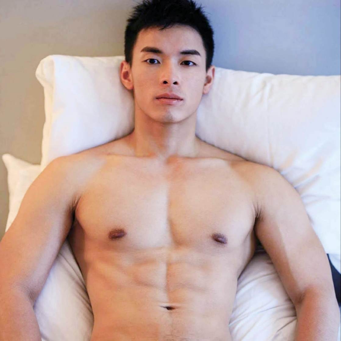 บุ.รุษ.หล่อ