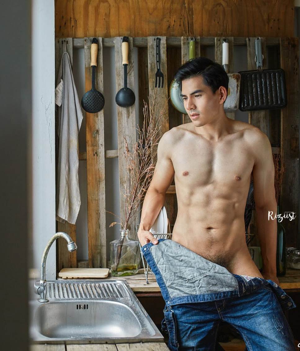 รุกรับสลับเสียว