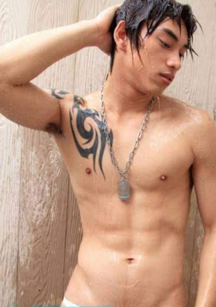 หนุ่มใสสายโจ๊ะ