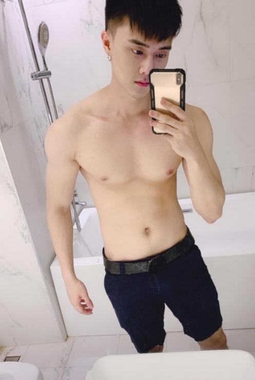 หนุ่มฮ็อตชอตโช๊ะ