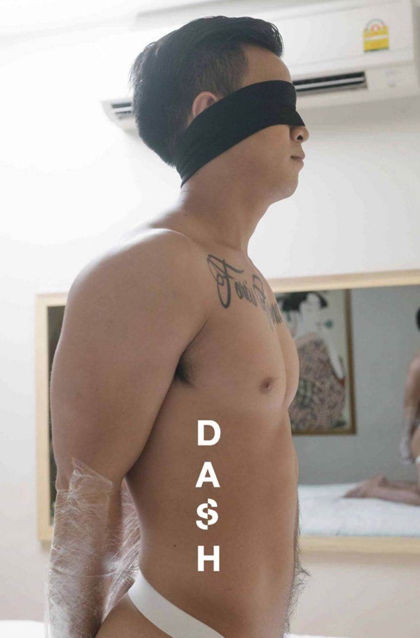 หนุ่มหล่อขึ้นปก 910.6