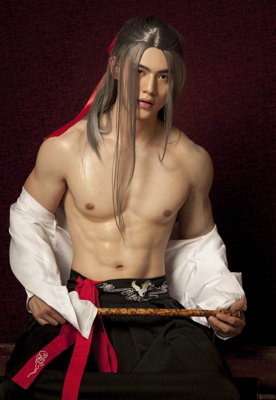หนุ่มหล่อขึ้นปก 914.3
