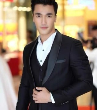 หนุ่มร่อนร้อนแรง