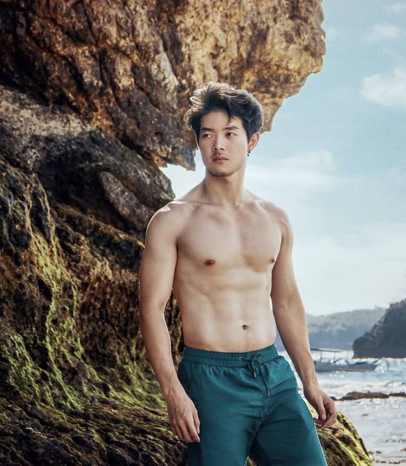 ผู้หล่อ กล้ามโต.3