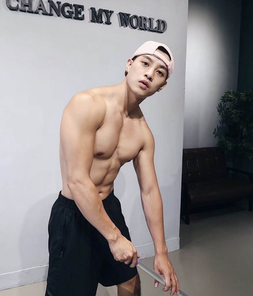 ผู้หล่อ กล้ามโต.5