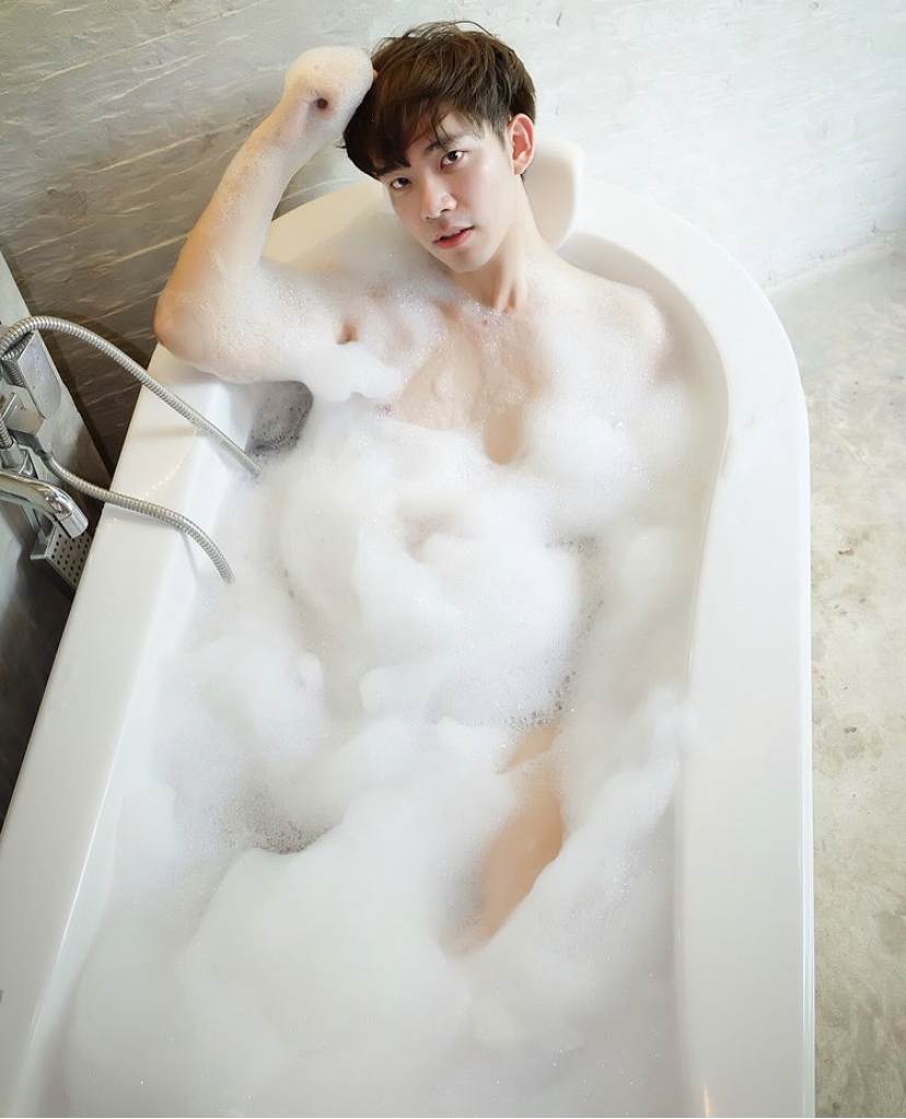 ผู้ชาย ลงอ่าง -2-