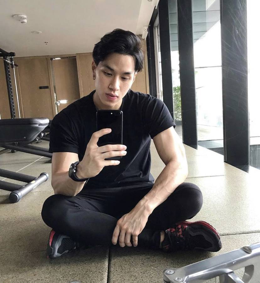 ถ่ายเองกับมือ 133
