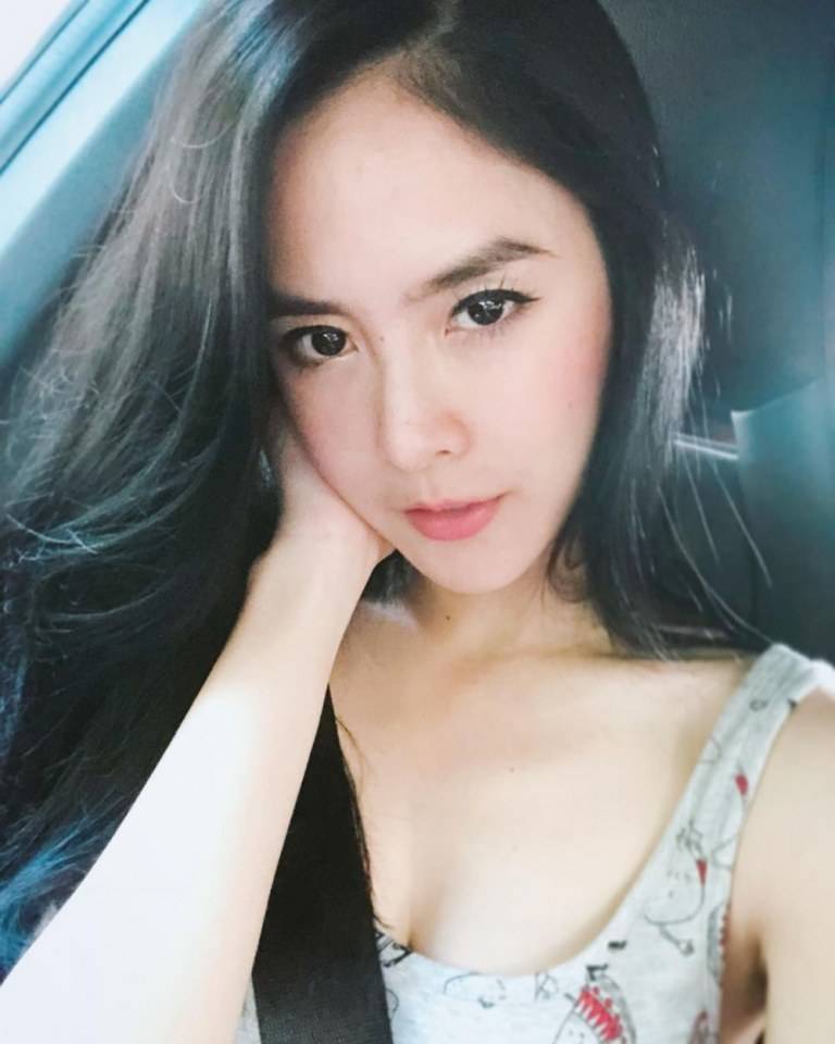 พีค​ ภัทรศยา​ เรื่อง​ ใต้ร่ม พระบารมี เรื่อง เพียงพอที่พอเพียง