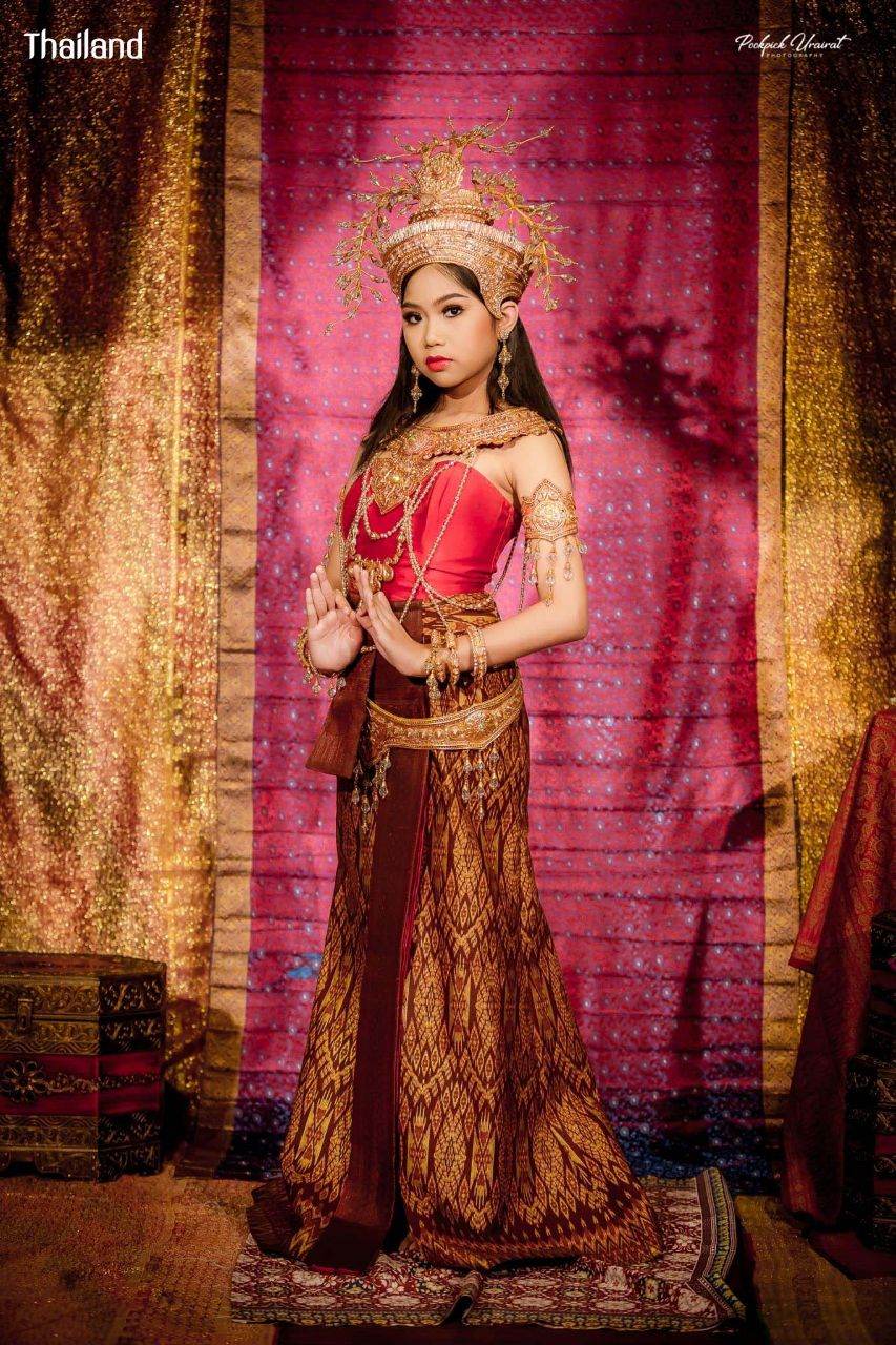 THAILAND 🇹🇭 | Thai Apsara "अप्सराः Apsorn Thai lady"