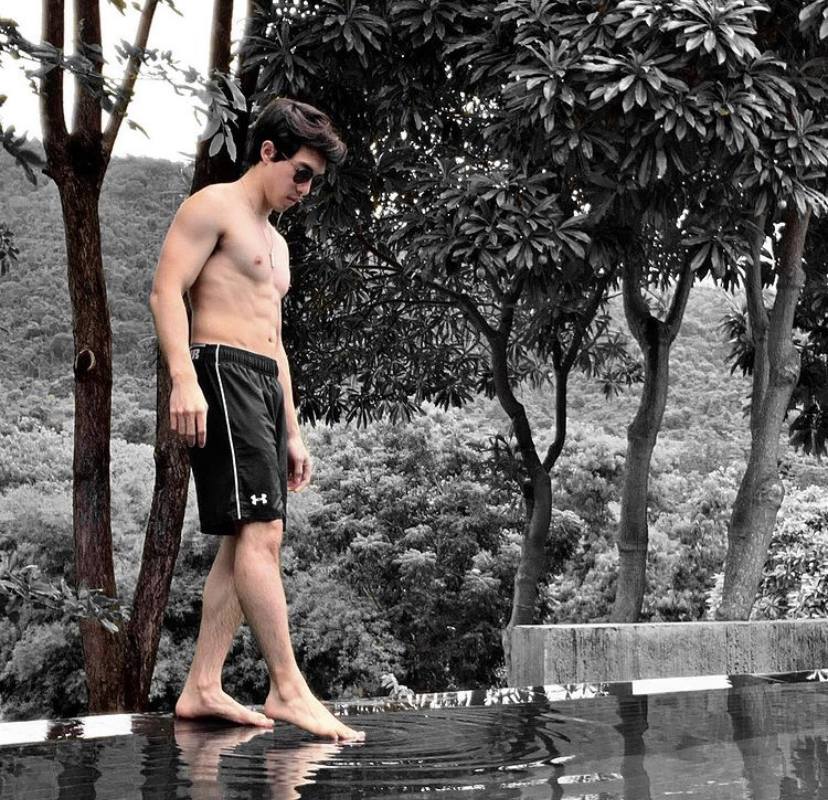 ชายหล่อ หุ่นแซ่บ 8