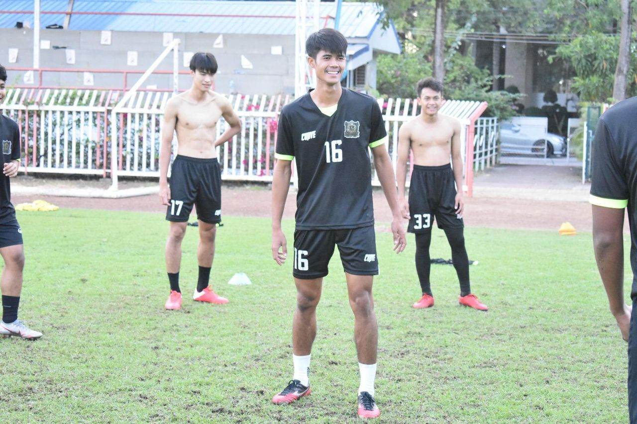 ดีต่อใจ#1567รักนักฟุตบอล