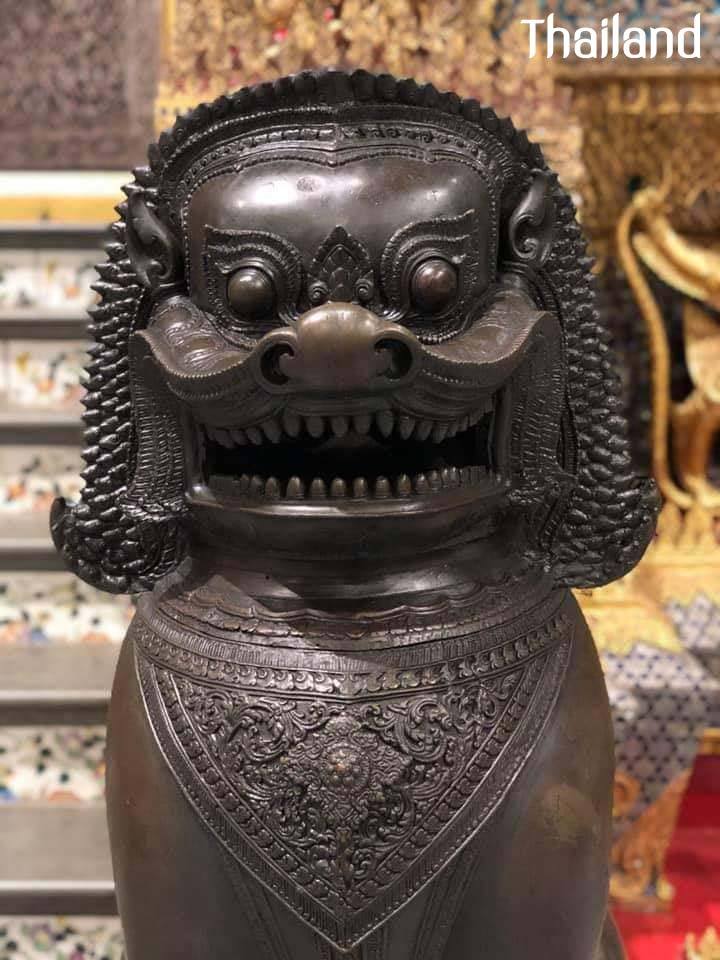 THAILAND 🇹🇭 | The Singha statue in wat phra kaew - Thai royal palace, Bangkok