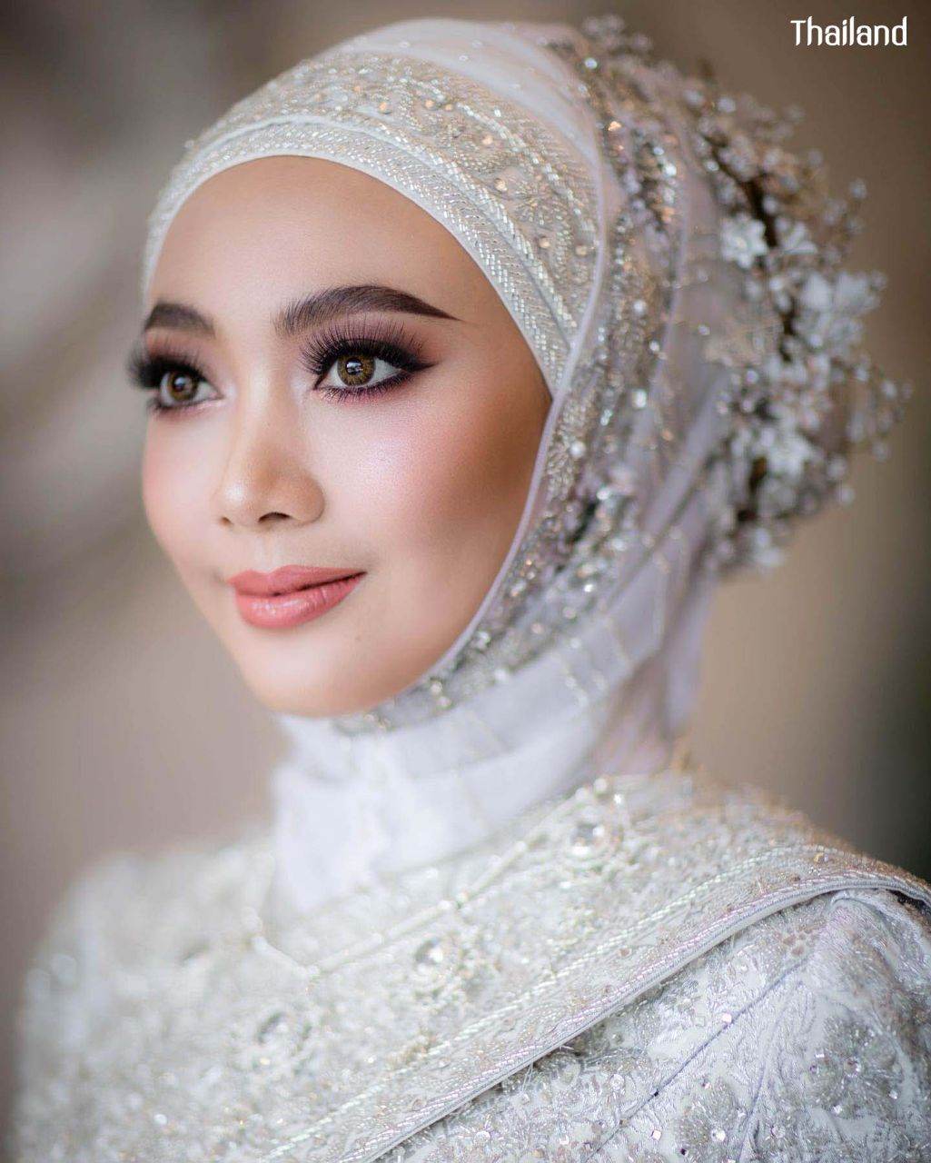 THAILAND 🇹🇭 | Muslim Wedding Dress in Thai Style - ชุดไทยศิวาลัย