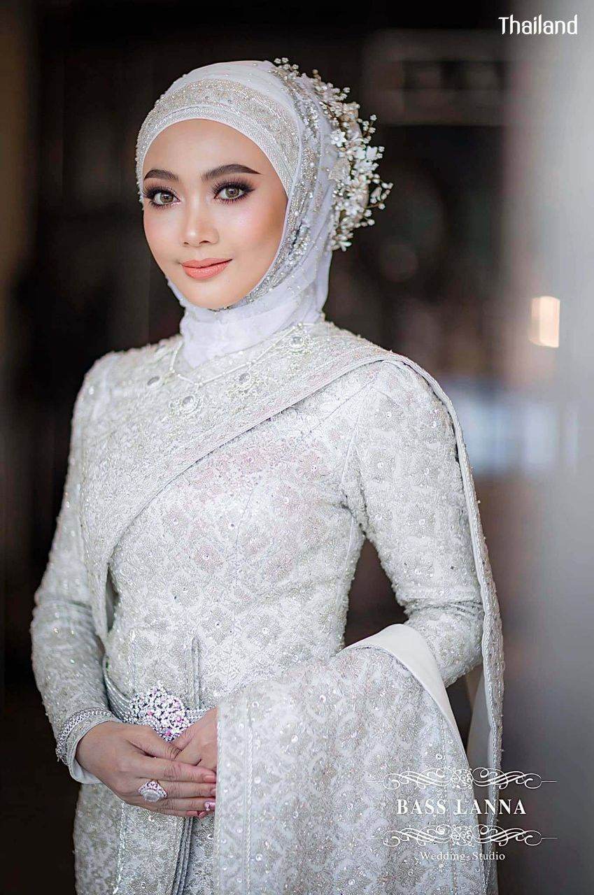 THAILAND 🇹🇭 | Muslim Wedding Dress in Thai Style - ชุดไทยศิวาลัย