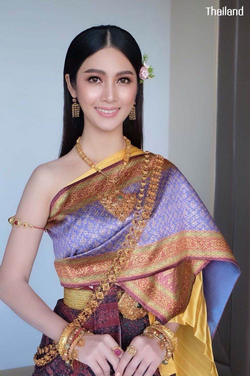 THAILAND 🇹🇭 | Thai Dress - Pha Lai Yang, ชุดไทย ผ้าลายอย่าง