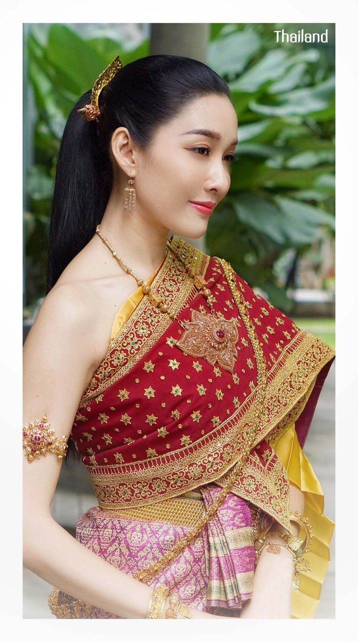 THAILAND 🇹🇭 | Thai Dress - Pha Lai Yang, ชุดไทย ผ้าลายอย่าง