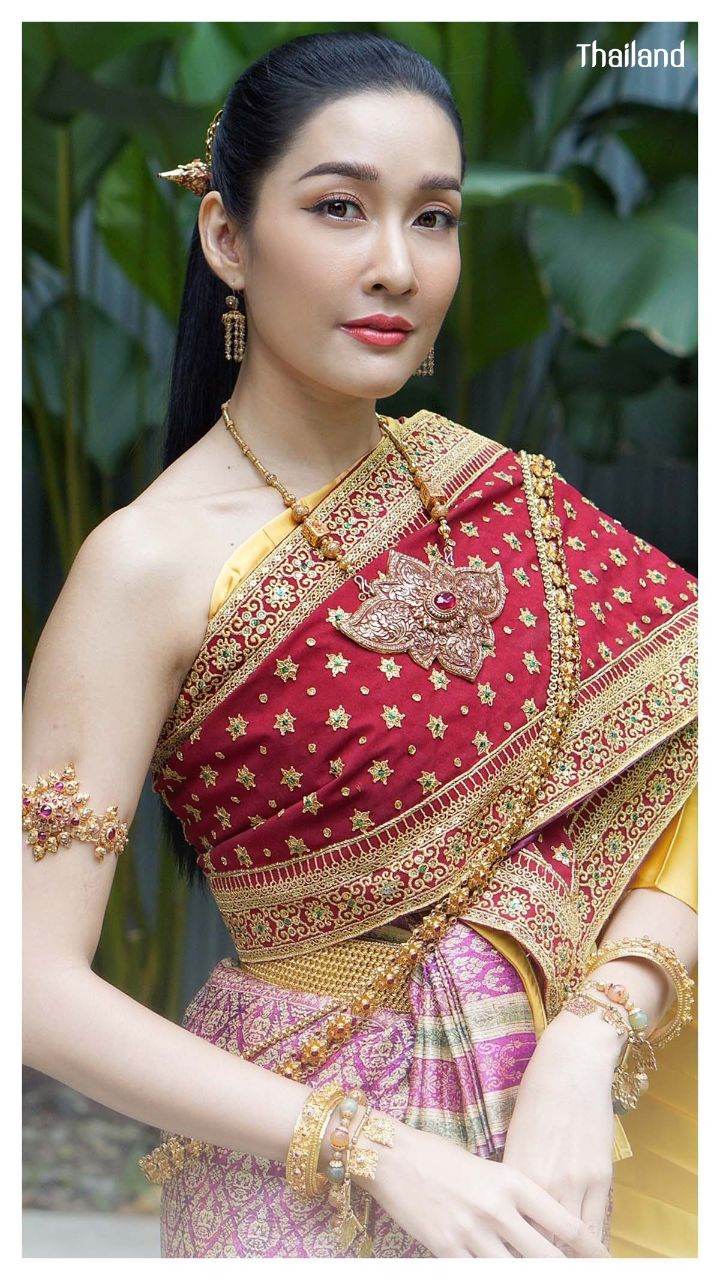 THAILAND 🇹🇭 | Thai Dress - Pha Lai Yang, ชุดไทย ผ้าลายอย่าง