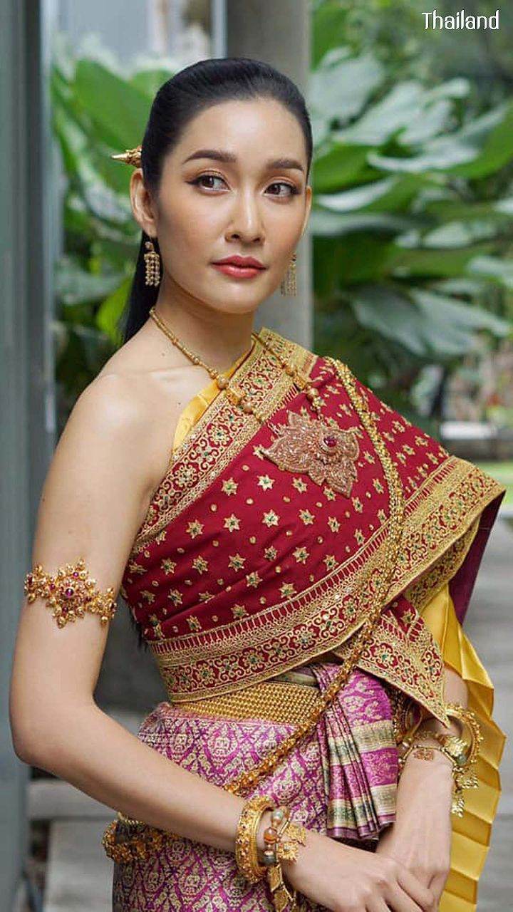 THAILAND 🇹🇭 | Thai Dress - Pha Lai Yang, ชุดไทย ผ้าลายอย่าง