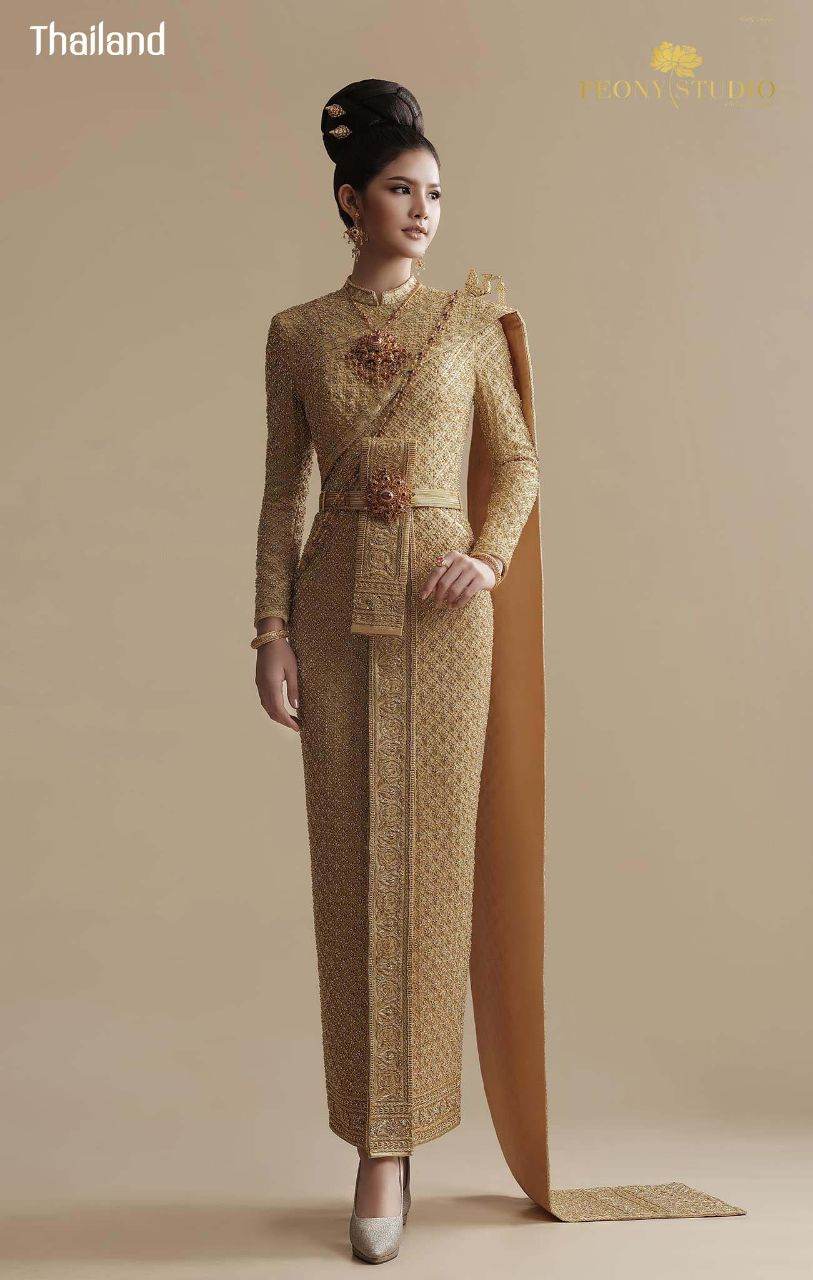 THAILAND ðđð | Thai Siwalai Dress, āļāļļāļāđāļāļĒāļĻāļīāļ§āļēāļĨāļąāļĒ - āļāļļāļāļāļĢāļ°āļāļģāļāļēāļāļīāđāļāļĒ