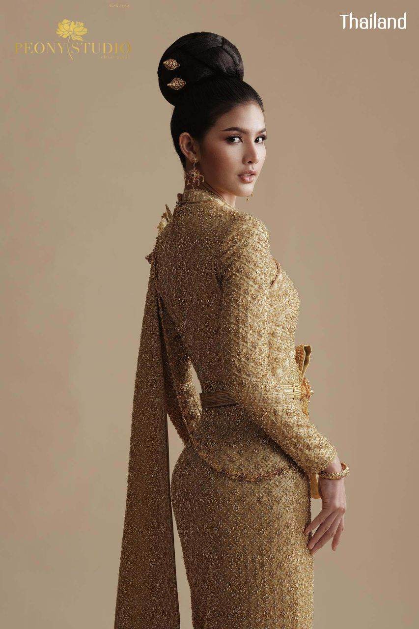 THAILAND ðđð | Thai Siwalai Dress, āļāļļāļāđāļāļĒāļĻāļīāļ§āļēāļĨāļąāļĒ - āļāļļāļāļāļĢāļ°āļāļģāļāļēāļāļīāđāļāļĒ
