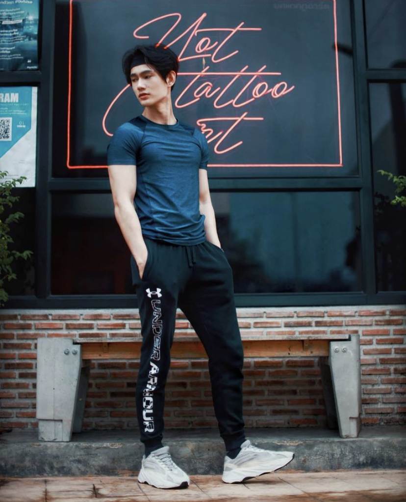 หล่อ ลืม ผัว (1)