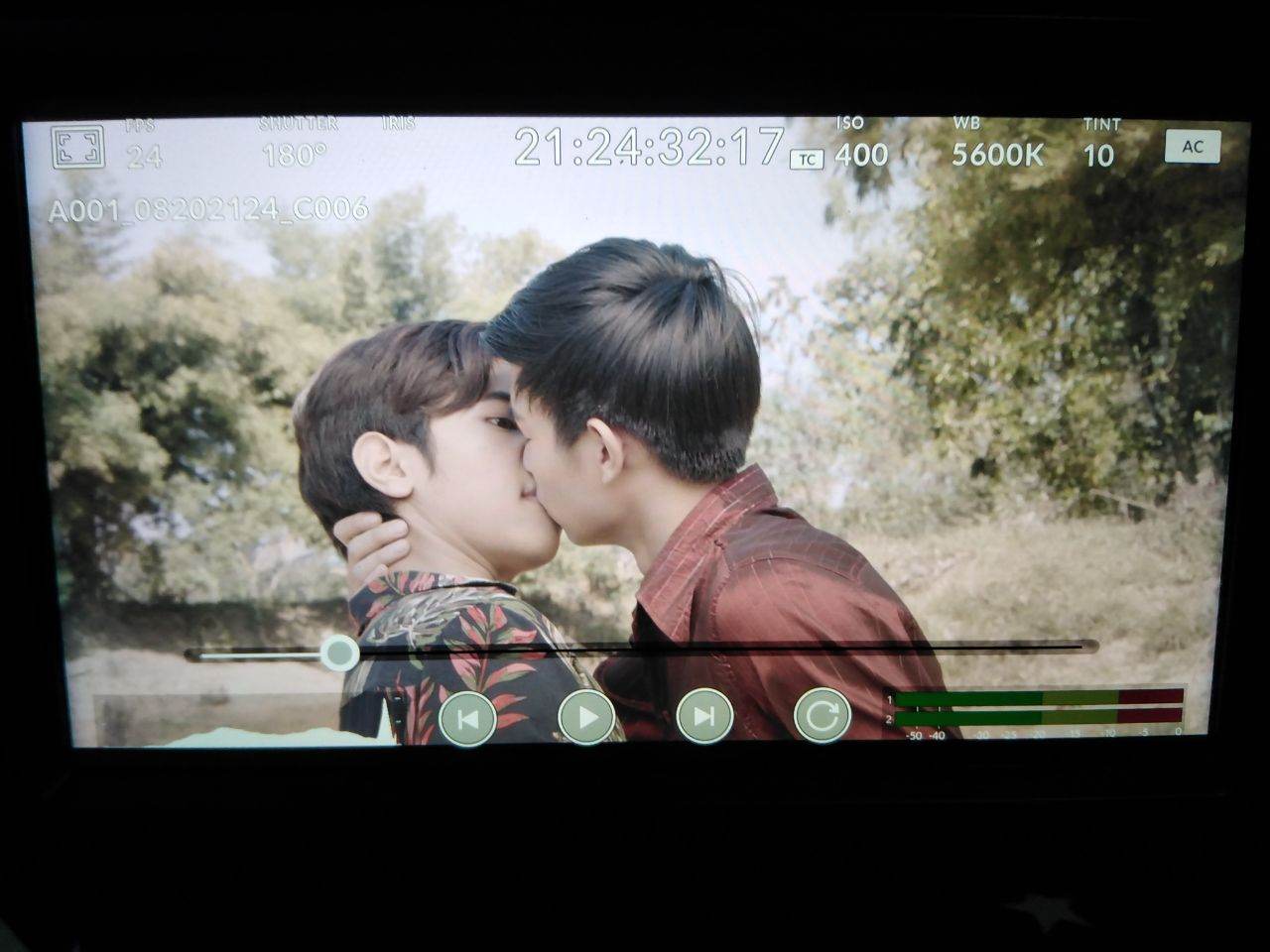 ไกด์ ปิยะวัฒน์ คงสำราญ นักร้องนำวงบอยแบนด์ไอยูปริ้นซ์.. รับบทคู่จิ้น หนัง"ลับแลคำชะโนด"