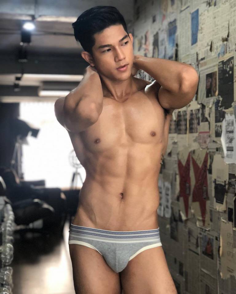 ตำทั้งวัน กระหน่ำทั้งคืน จนยืนแทบไม่ขึ้น
