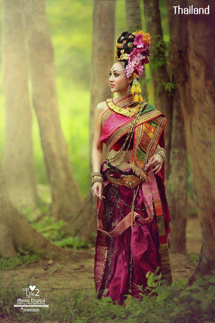 THAILAND 🇹🇭 | Thai Lanna dress in fantasy style.