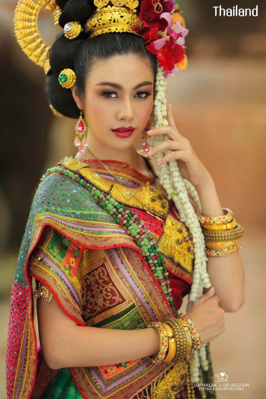THAILAND 🇹🇭 | Thai Lanna dress in fantasy style.