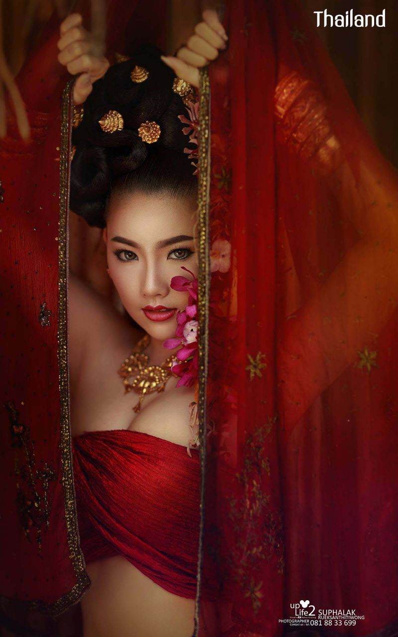 THAILAND 🇹🇭 | Thai Lanna dress in fantasy style.