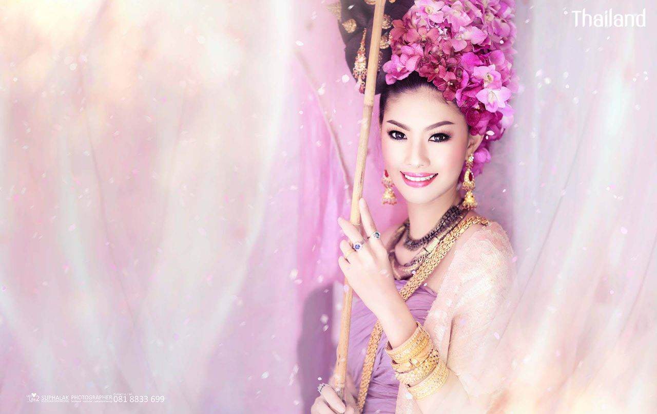 THAILAND 🇹🇭 | Thai Lanna dress in fantasy style.